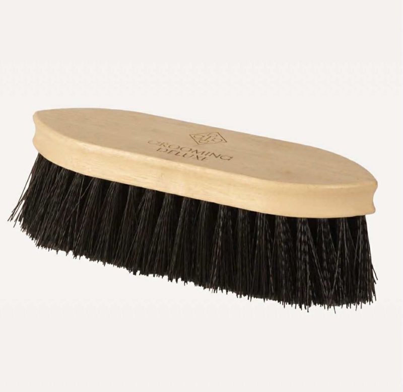 Grooming Deluxe Wooden Classic Brush Short Hard